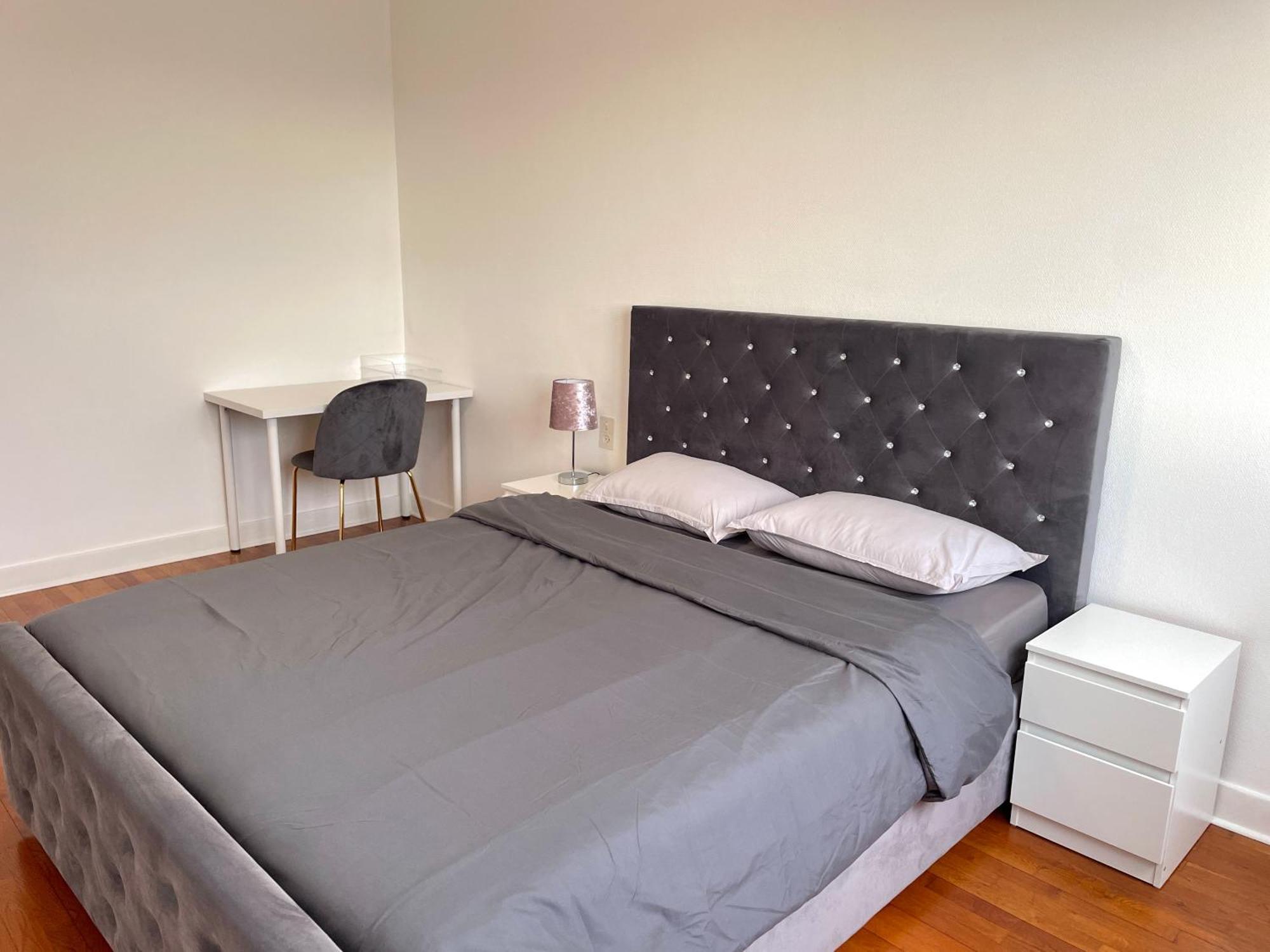 Appartement Confortable, Centre-Ville Труа Экстерьер фото