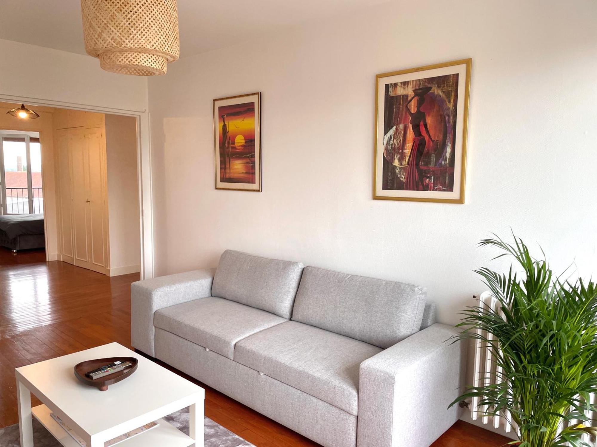 Appartement Confortable, Centre-Ville Труа Экстерьер фото